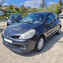 Renault CLIO 1.4i 98ch CT - 6 MOIS