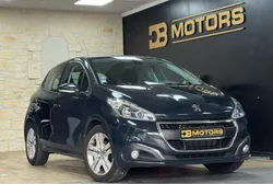 Garantie 12 mois Peugeot 208 82 ch Signature / Carplay-Android Auto / radar de recul / Régulateur / Climatisation / Kit Distribution Neuf / Entretien Suivi