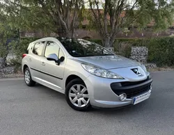 Peugeot 207 1.6 HDi90 Premium Pack 5p