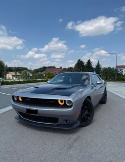 Dodge CHALLENGER SRT Scat Pack 6.4 V8 HEMI