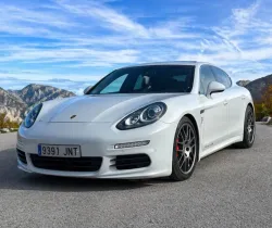 PORSCHE Panamera 4S Executive PDK