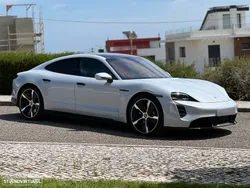 Porsche Taycan Turbo