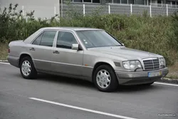 Mercedes-Benz E 300 D