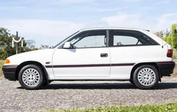 Opel Astra GT 1.6i 3P. (Certificado Museu do Caramulo)
