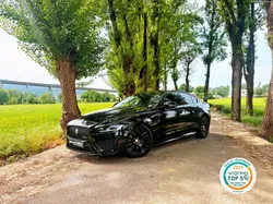 Jaguar XE 2.0 D R-Dynamic S