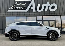 Lamborghini URUS 4.0 V8 650 ch / Jantes 23 / Bang & Olufsen / Caméra 360 / Carbone