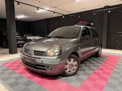 Renault CLIO II 1.2 75CH *Distribution NEUVE - Révision complète