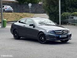 Mercedes-Benz 220