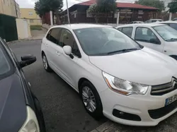 Citroën C4 1.2 com 42.000 km gasolina