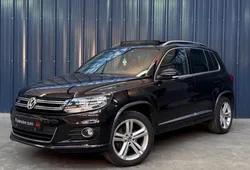 Volkswagen Tiguan 2.0 TDI R-LINE - Suivi Complet - Parfait État - Toit Ouvrant - Full Options