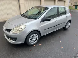 Renault CLIO 3 PRIVILÈGE 1.5 DCI 85 CV