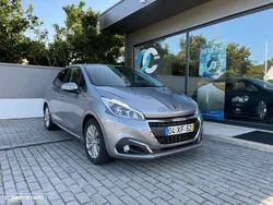 Peugeot 208 1.2 PureTech Signature