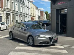 ALFA ROMEO GIULIA 2.0 TB 200 ch AT8 Lusso / SIEGES ET VOLANT CHAUFFANTS / CROCHET D'ATTELAGE AMOVIBLE / SIEGES ELECTRI