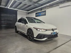Volkswagen Golf VIII GTI Clubsport 300ch/TOIT OUVRANT / PACK HIVER / HARMAN KARDON / KEYLESS GO / IQ LIGHT/LED D’AMBIANCE