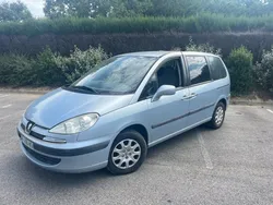 807 HDI 7 places / pour pro de l’automobile