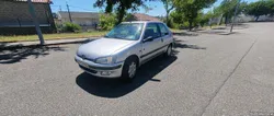Peugeot 106 green