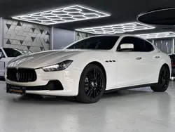 Maserati Ghibli 3.0 V6 Biturbo | 330 ch BVA Essence 133 100 km 19 990  03/2015 Caméra ACC Sièges...
