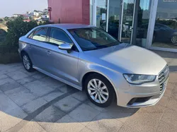 Audi A3 Limousine 1.6 TDI Attraction
