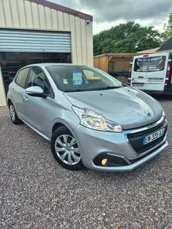 Peugeot 208 1l6 blue-hdi 75ch