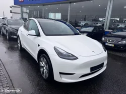 Tesla Model Y RWD