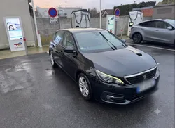 Peugeot 308 130 ch eat8 Distribution neuve