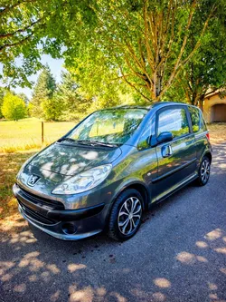 Peugeot 1007 HDi 70 CV