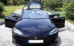 Tesla Model S 75 Extras