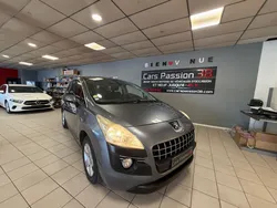 PEUGEOT 3008 1.6 HDi 16V 112ch FAP Confort Pack