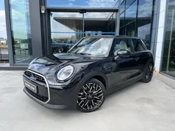 Mini Cooper 3 Portes S 204ch Favoured DKG7