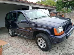 Jeep Grand Cherokee 2.5 TD Laredo