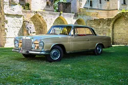 MERCEDES-BENZ 220 SE Coupé W111 2.2L 120cv Française / SELLERIE ROUGE / INJECTION BOSCH