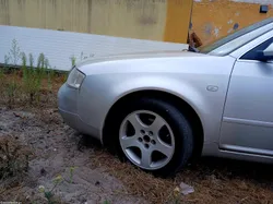 Audi A6 (4B)