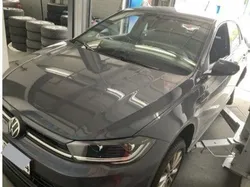 Volkswagen Polo 1.0 TSI DSG R-LINE