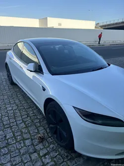 Tesla Model 3 Premium tração traseira
