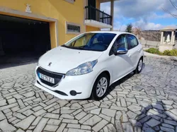 Peugeot 208 Carplay android auto e Câmara Traseira 82mil km