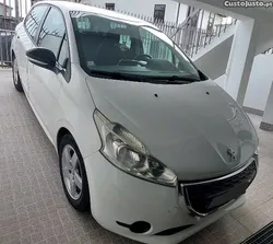 Peugeot 208 Active 1.6 Hdi