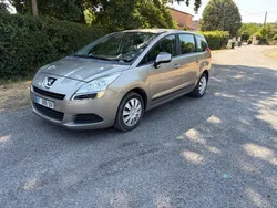 Peugeot 5008 7 places 1.6 hdi 110 cv contrôle technique ok
