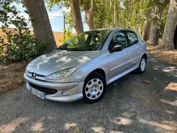 Peugeot 206 1.4i 94000km révisé et garantie