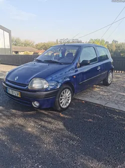 Renault Clio 1.2i RT 100.000kms