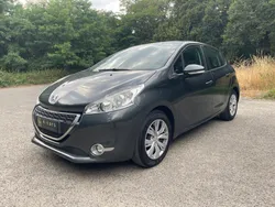 PEUGEOT 208 1.2 VTi 12V 82