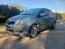 Toyota Yaris 1.0 VVT-i + AC