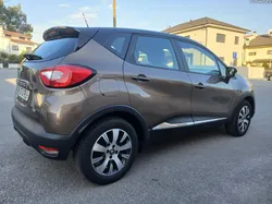 Renault Captur 0.9TCE FAMILIAR C/NOVO IMPECAVEL