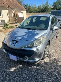 Peugeot 207 essence 1,4
