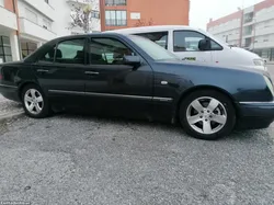 Mercedes-Benz E 220 Elegance