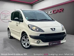 PEUGEOT 1007 1.6e 16V 110ch Sporty