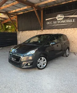 PEUGEOT 5008 2.0 BlueHDi 150ch Allure 7 Places / Kit Distrib Neuf / Caméra Ar / Toit panoramique