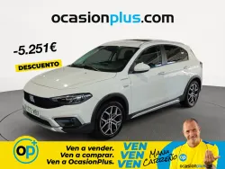 FIAT Tipo 1.5 Hybrid Cross DCT