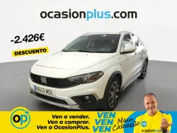 FIAT Tipo 1.5 Hybrid Cross DCT