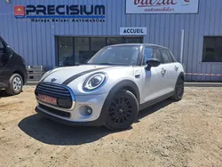 Mini Cooper 5 portes Heddon Street