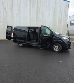 PEUGEOT TRAVELLER 2.0 hdi 120 LONG 9 PLACES BUSINESS EAT8